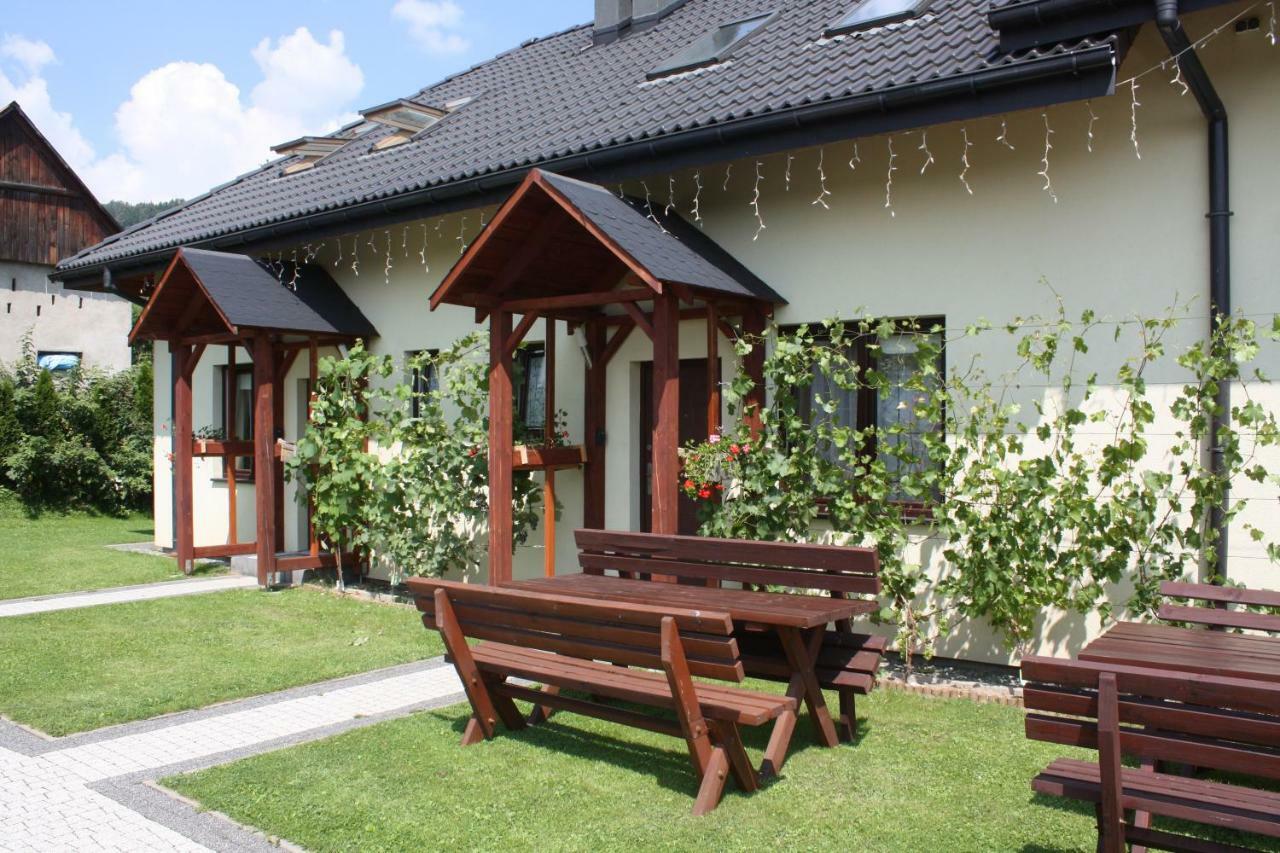 Apartamenty Przy Trakcie Cesarskim Wegierska Gorka Dış mekan fotoğraf